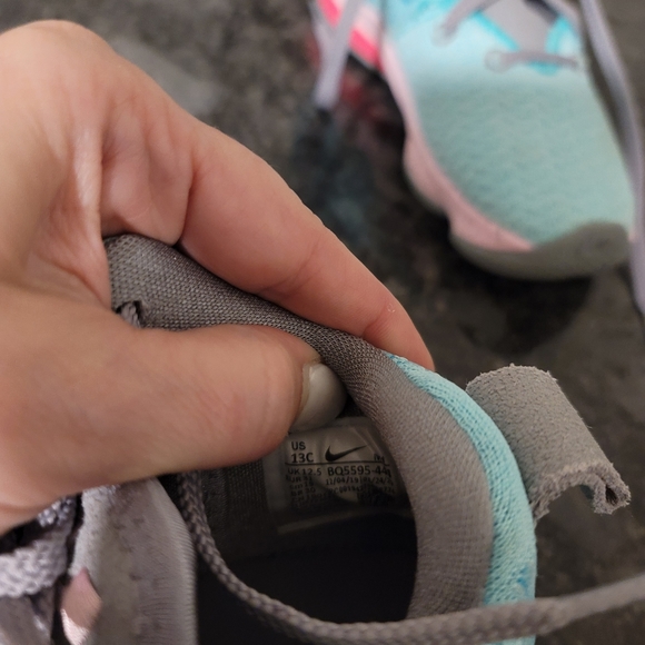 Nike LEBRON 17 XVII Pink Teal - Picture 8 of 8